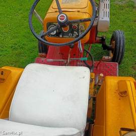Hinomoto traktor ogrodniczy sadowniczy
