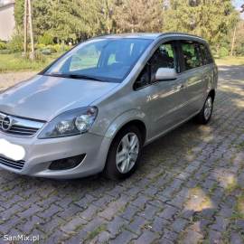 Opel Zafira B 2011
