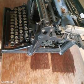 Sprzedam starą zabytkową maszynę do pisania
