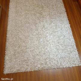 Biały dywan 185 x 140