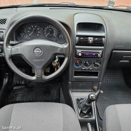 Opel Astra 1,  4 90KM klima 2008